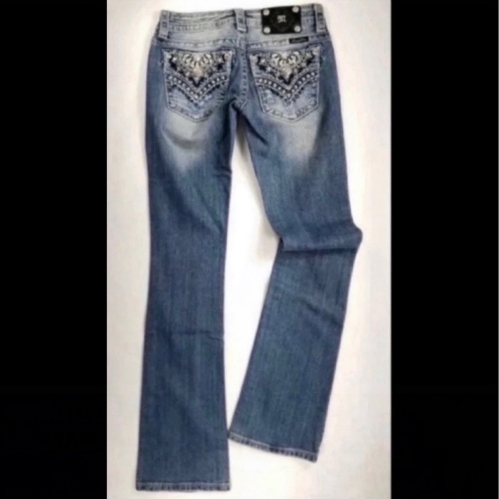 🍁🍁 Miss Me signature bootcut jeans /
Brand New With Tags